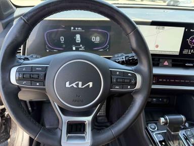 Kia Sportage 2023 - Thumbnail 23