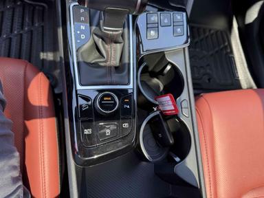 Kia Sportage 2023 - Thumbnail 33