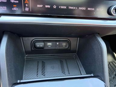 Kia Sportage 2023 - Thumbnail 30