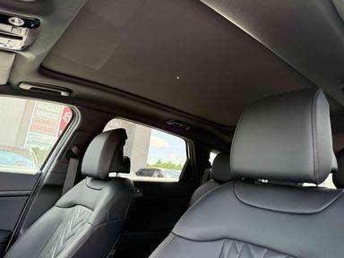 Kia Sportage 2023 - Thumbnail 11