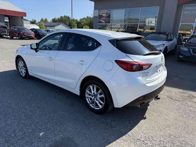 Mazda Mazda3 2014 - Thumbnail 3