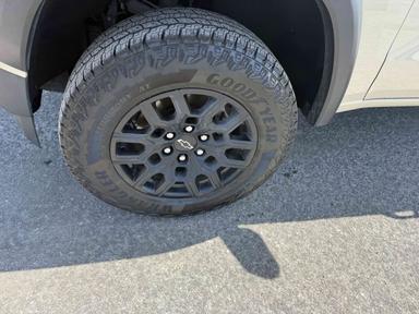Chevrolet Colorado 2023 - Thumbnail 9