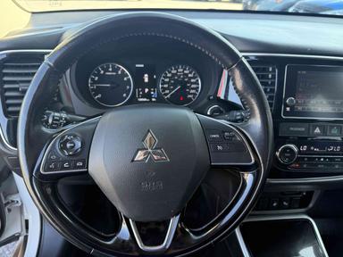 Mitsubishi Outlander 2018 - Thumbnail 19