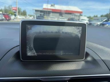 Mazda Mazda3 2015 - Thumbnail 22